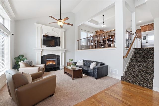 17228 W 198th Terrace, Spring Hill, KS 66083