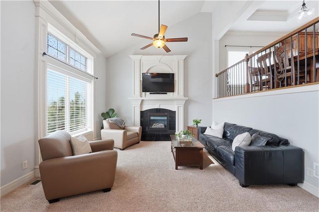 17228 W 198th Terrace, Spring Hill, KS 66083