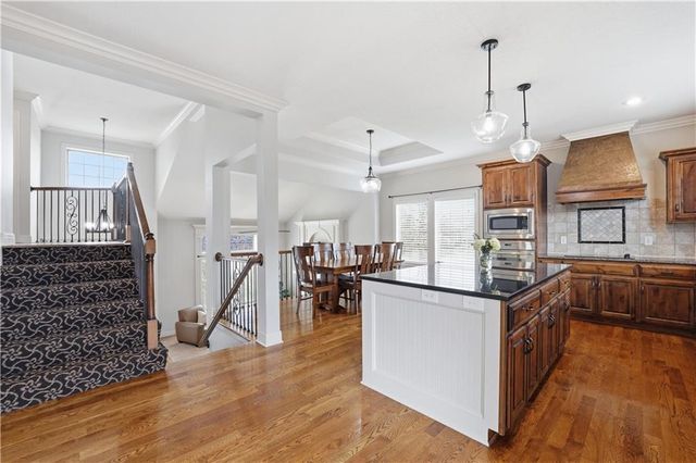 17228 W 198th Terrace, Spring Hill, KS 66083