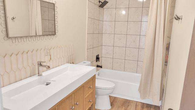 223 Kirkaldy Drive, Houston, TX 77015