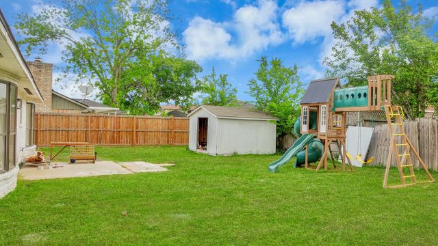 223 Kirkaldy Drive, Houston, TX 77015
