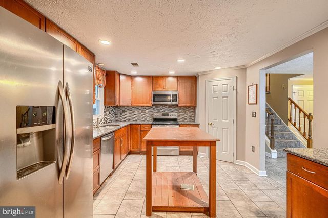 3009 SHERWOOD RD, Waldorf, MD 20601