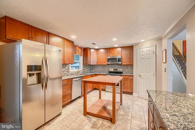 3009 SHERWOOD RD, Waldorf, MD 20601