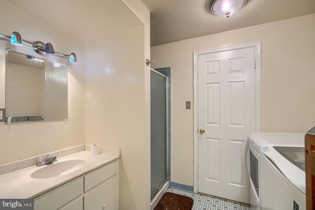 3009 SHERWOOD RD, Waldorf, MD 20601