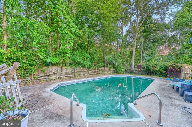 3009 SHERWOOD RD, Waldorf, MD 20601