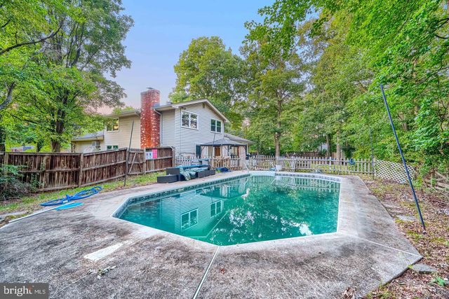 3009 SHERWOOD RD, Waldorf, MD 20601