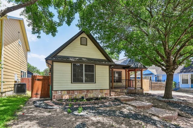 614 Claude W Black, San Antonio, TX 78203