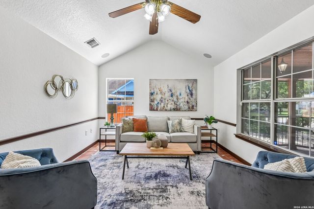 614 Claude W Black, San Antonio, TX 78203