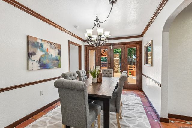 614 Claude W Black, San Antonio, TX 78203