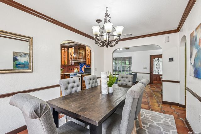 614 Claude W Black, San Antonio, TX 78203