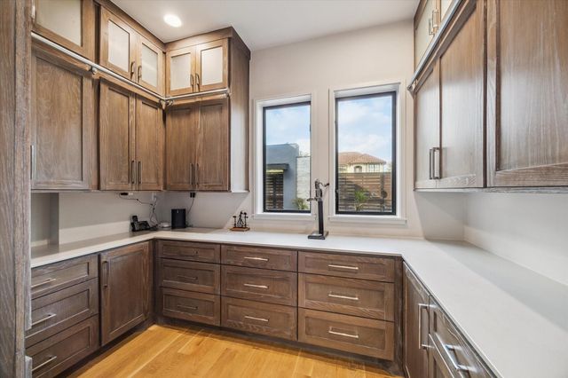 1249 Chippendale Road, Houston, TX 77018