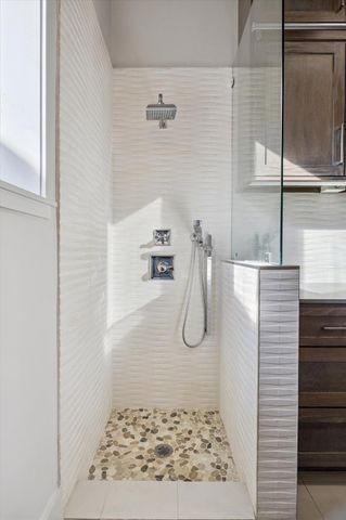 1249 Chippendale Road, Houston, TX 77018