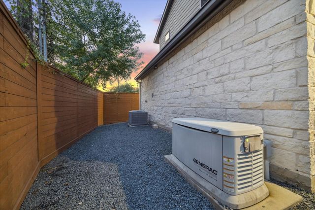 1249 Chippendale Road, Houston, TX 77018