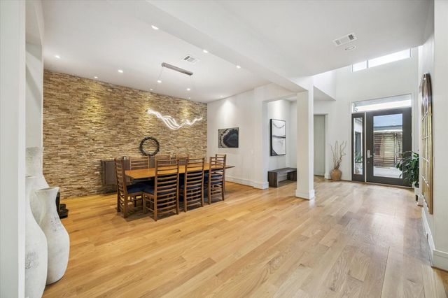 1249 Chippendale Road, Houston, TX 77018