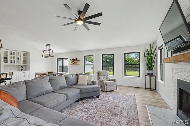 30944 Bonnie Bell Drive, Warrenton, MO 63383