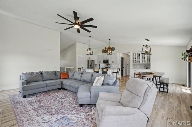 30944 Bonnie Bell Drive, Warrenton, MO 63383