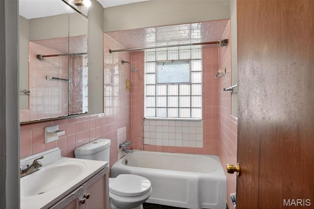 9243 Filibert Drive, Bellefontaine Nghbrs, MO 63137