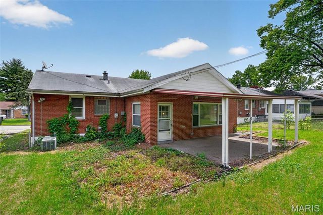 9243 Filibert Drive, Bellefontaine Nghbrs, MO 63137