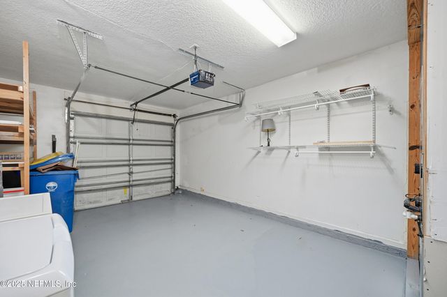 11 NORTHSIDE Drive S 202, Jacksonville, FL 32218