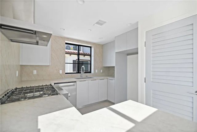 200 S 2nd Avenue D, Arcadia, CA 91006