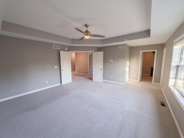 16891 E Lake Drive, Lakeville, MN 55044