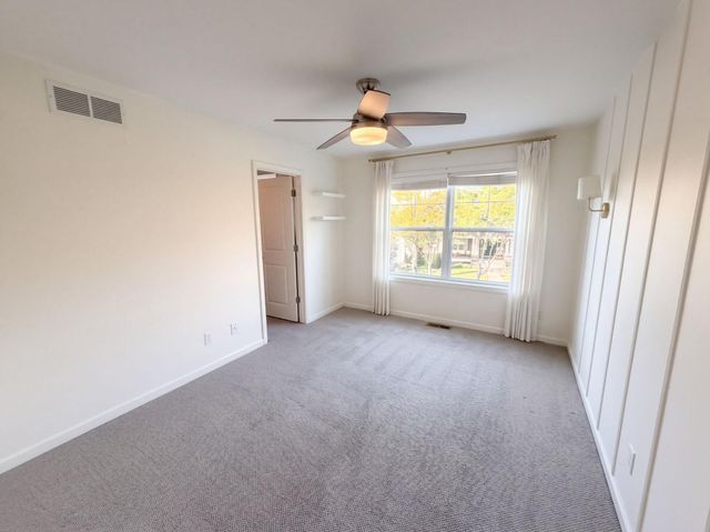 16891 E Lake Drive, Lakeville, MN 55044