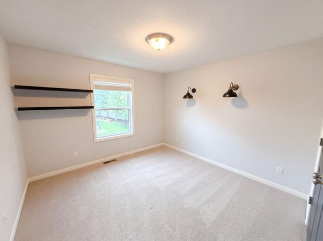16891 E Lake Drive, Lakeville, MN 55044