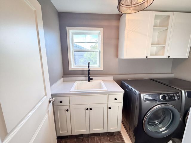 16891 E Lake Drive, Lakeville, MN 55044