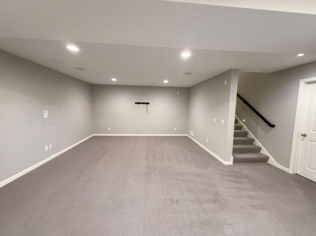16891 E Lake Drive, Lakeville, MN 55044