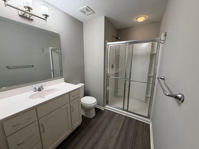 16891 E Lake Drive, Lakeville, MN 55044