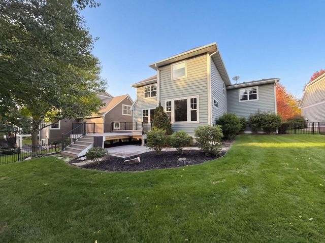 16891 E Lake Drive, Lakeville, MN 55044