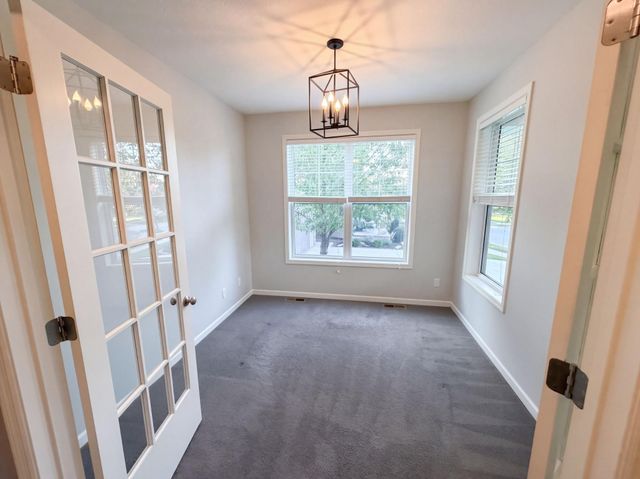 16891 E Lake Drive, Lakeville, MN 55044