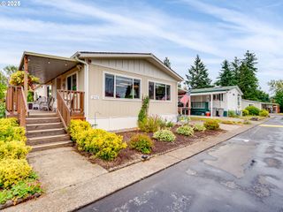 12450 Sw FISCHER Rd 270, Portland, OR 97224