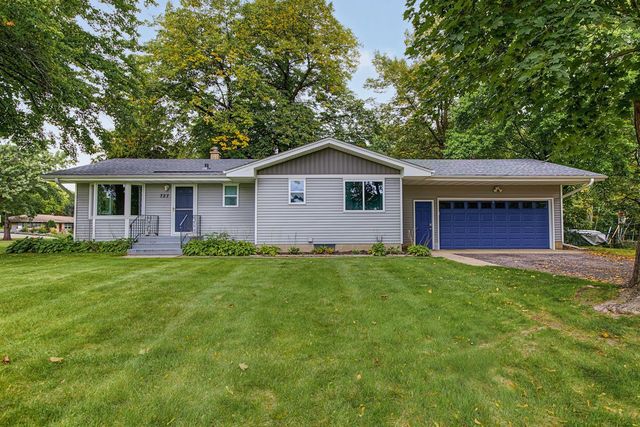 727 Tanglewood Drive, Shoreview, MN 55126