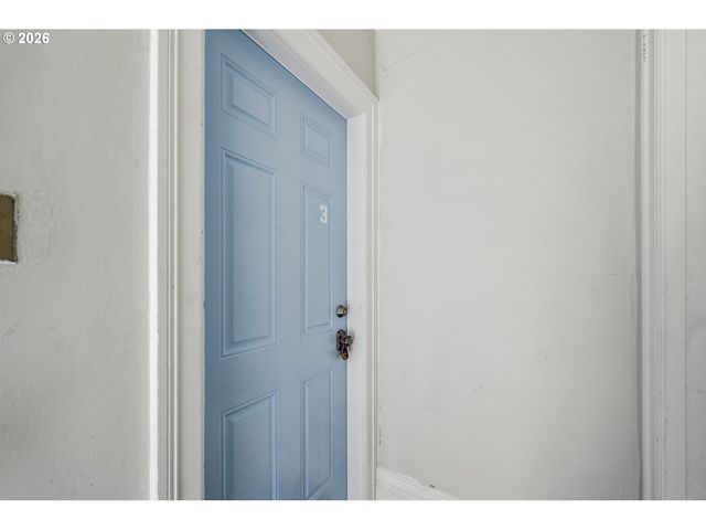 2204 Ne 7TH Ave, Portland, OR 97212