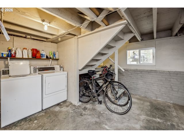 2204 Ne 7TH Ave, Portland, OR 97212