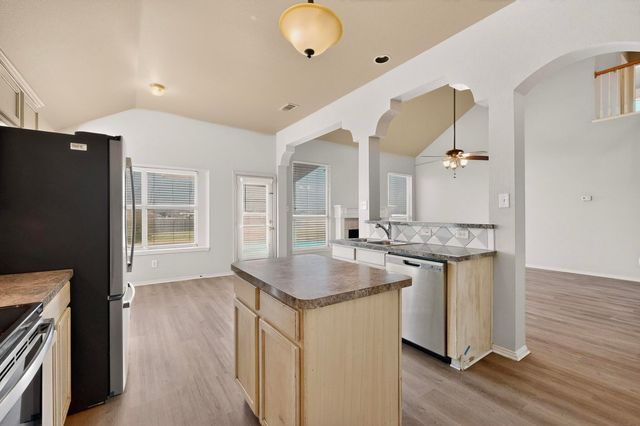 761 Meghann Lane, Waxahachie, TX 75167