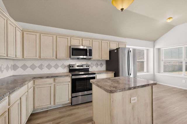 761 Meghann Lane, Waxahachie, TX 75167