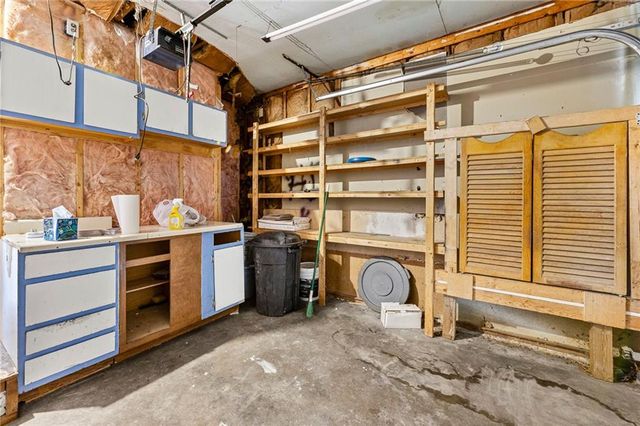 838 N 83rd Terrace, Kansas City, KS 66112