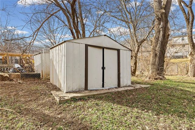 838 N 83rd Terrace, Kansas City, KS 66112