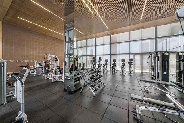 3470 E Coast Ave H2403, Miami, FL 33137