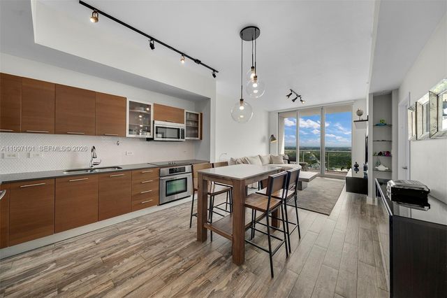 3470 E Coast Ave H2403, Miami, FL 33137