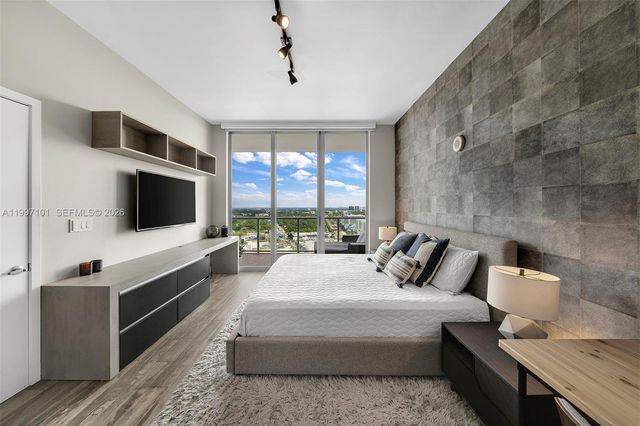 3470 E Coast Ave H2403, Miami, FL 33137