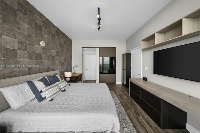 3470 E Coast Ave H2403, Miami, FL 33137