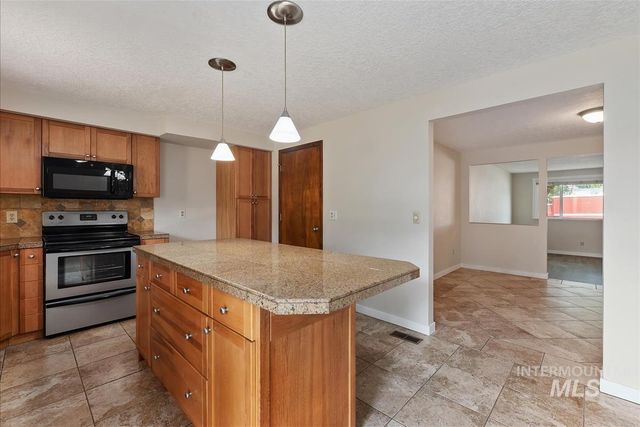 7505 W Snohomish St, Boise, ID 83709