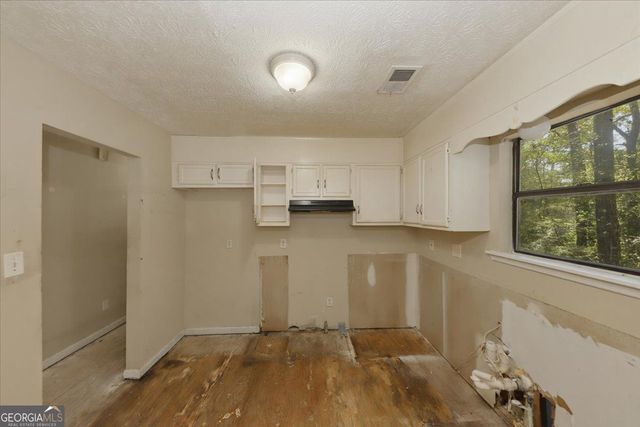 3449 Oak Run Drive, Lithonia, GA 30038