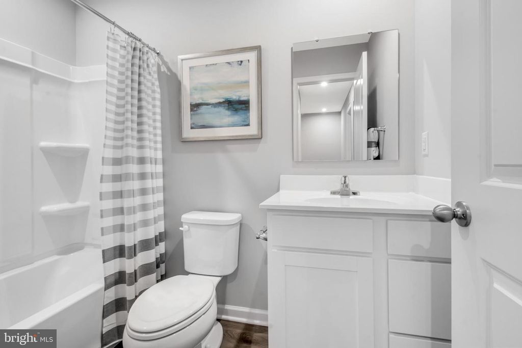 Image 18 of property listing at 1206 BRECKENRIDGE DR, Hagerstown, MD 21740