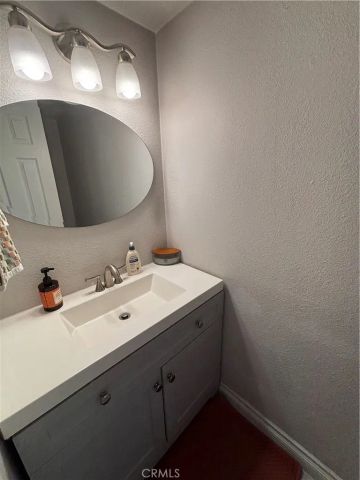 10746 Knott Avenue, Stanton, CA 90680