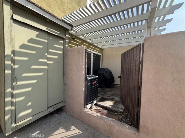 10746 Knott Avenue, Stanton, CA 90680