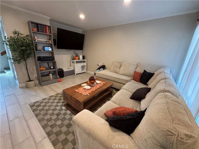 10746 Knott Avenue, Stanton, CA 90680